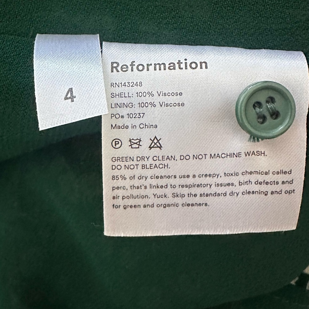 Reformation Elenor Floral Green Mini Dress
Cutout Back 3/4 Sleeve V Neck… - Picture 6 of 6